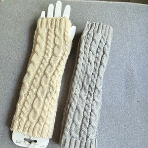Fingerless gloves, women’s gray and tan.